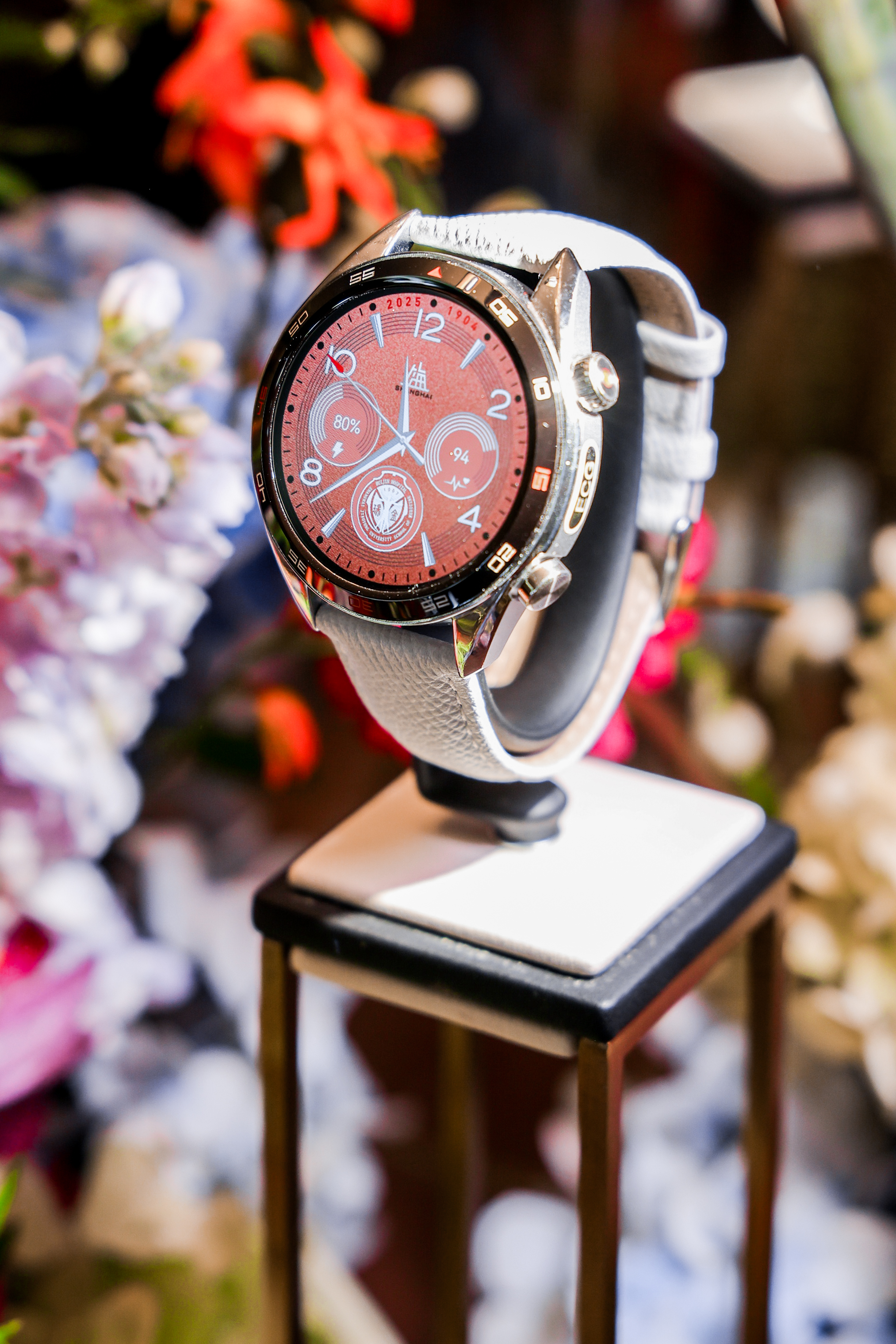 18LUCK携手瑞金医院与复云健康推出18LUCK首款智能健康腕表RuiWatch Pro.jpg